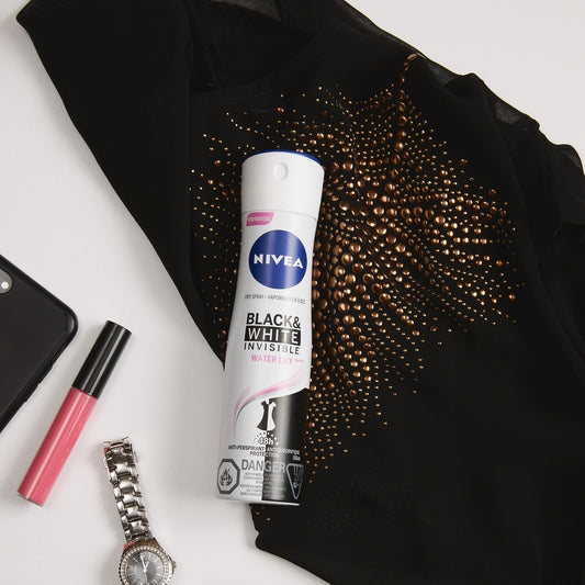 Black & White Invisible Water Lily Anti-Perspirant Spray 150ml